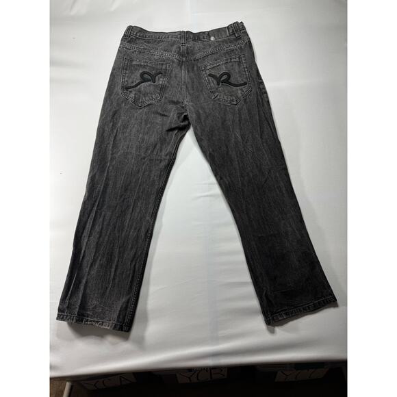 Rocawear Men's Relaxed Fit Straight Leg Faded Black Denim Jeans - Size 38x31 - Picture 2 of 8